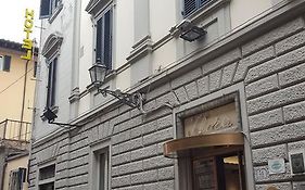 Hotel Flora